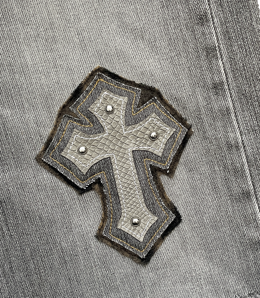 "FAITH" Levis 501 Baggy Jorts