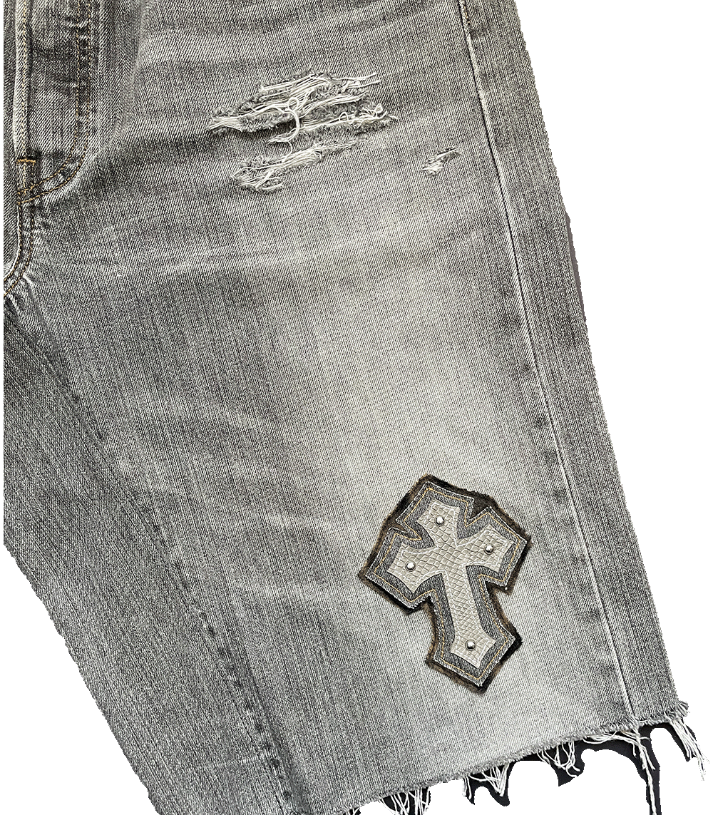 "FAITH" Levis 501 Baggy Jorts