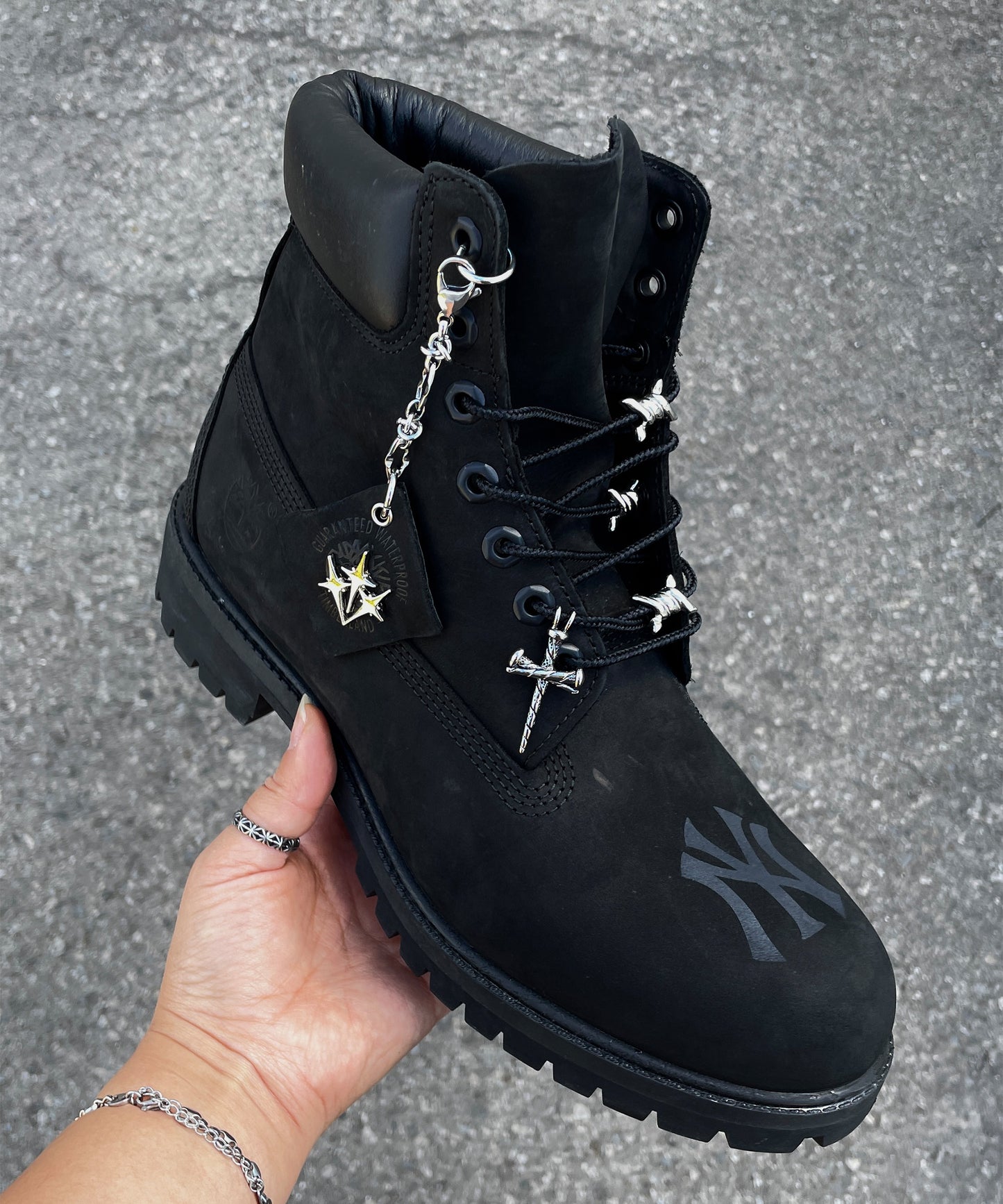 "ONYX" Custom Timberland Boots