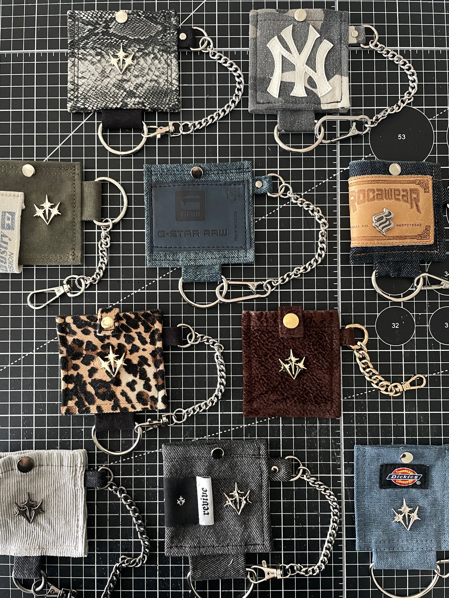 "BROWN VELVET" Mini Pouch