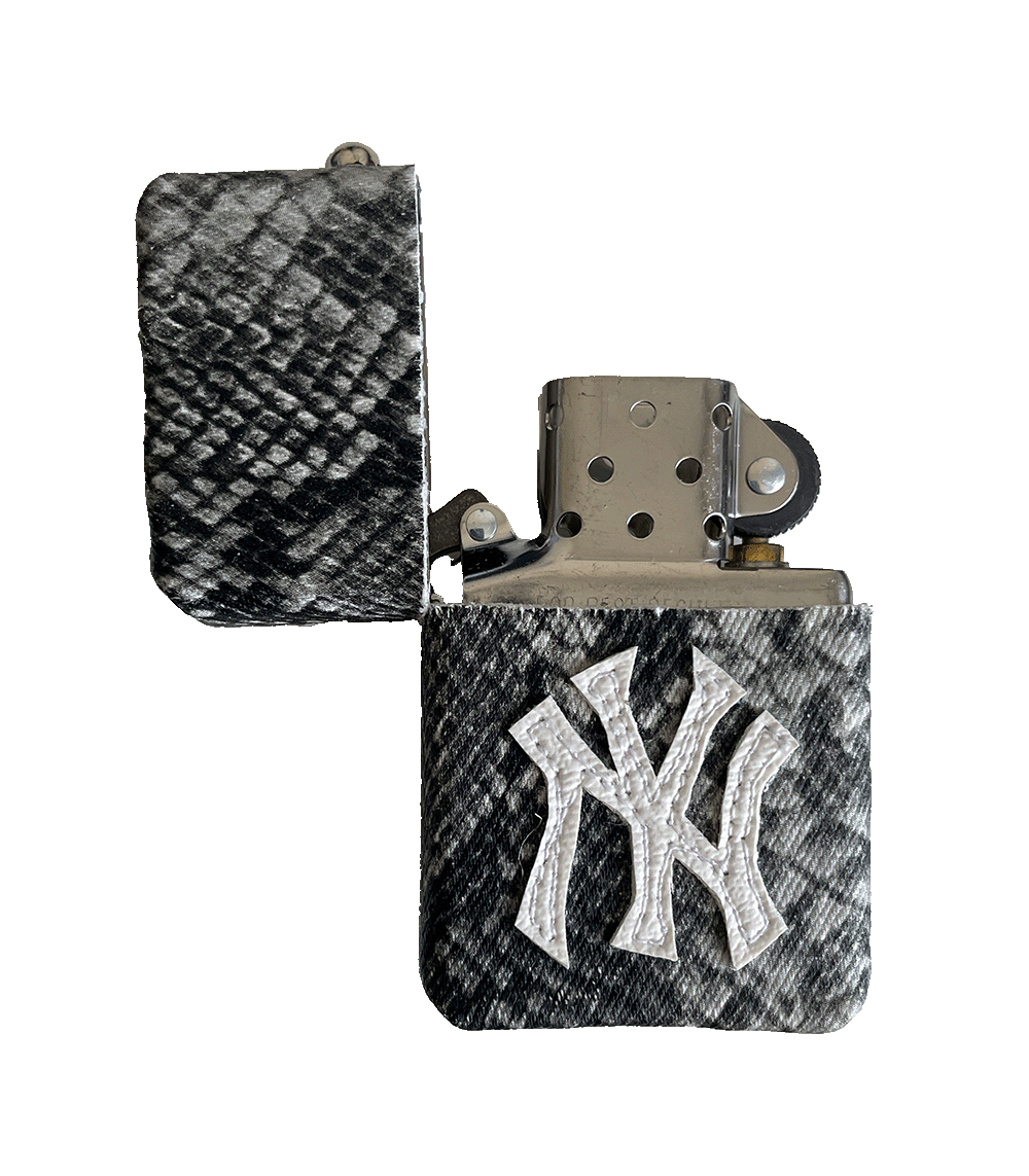 "YANKEES" Zippo Lighter
