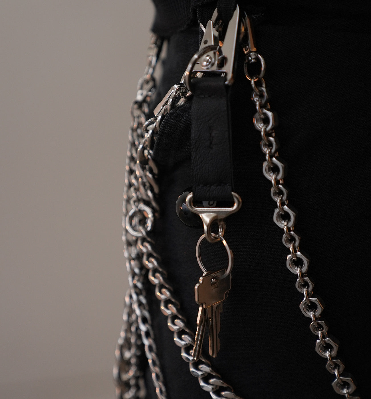 "DOUBLE" CARABINER KEYCHAIN