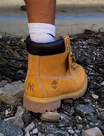 SAMPLE TIMBS (US 10.5)
