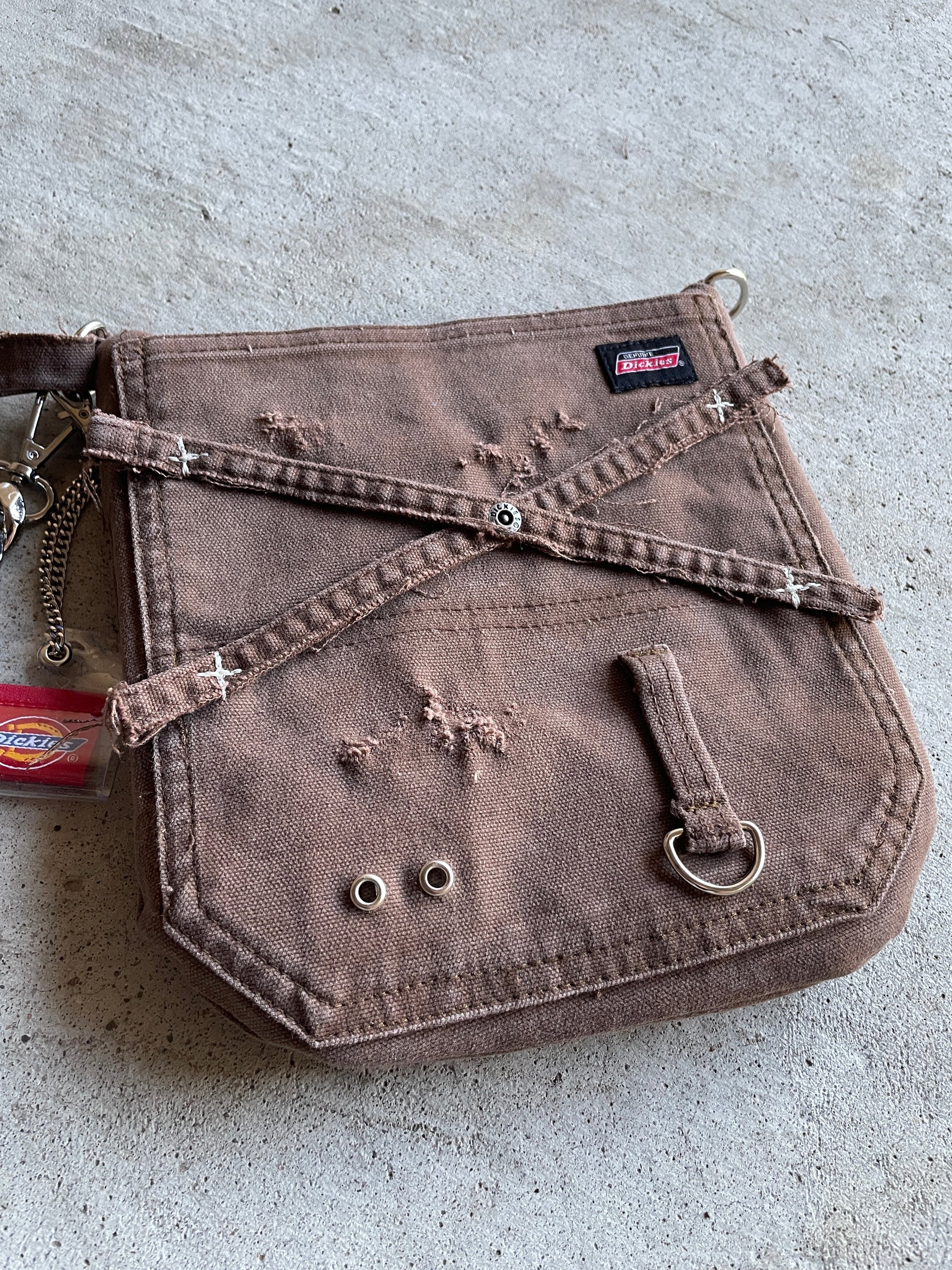 DICKIES CARABINER POCKET BAG - Visions of Humanity