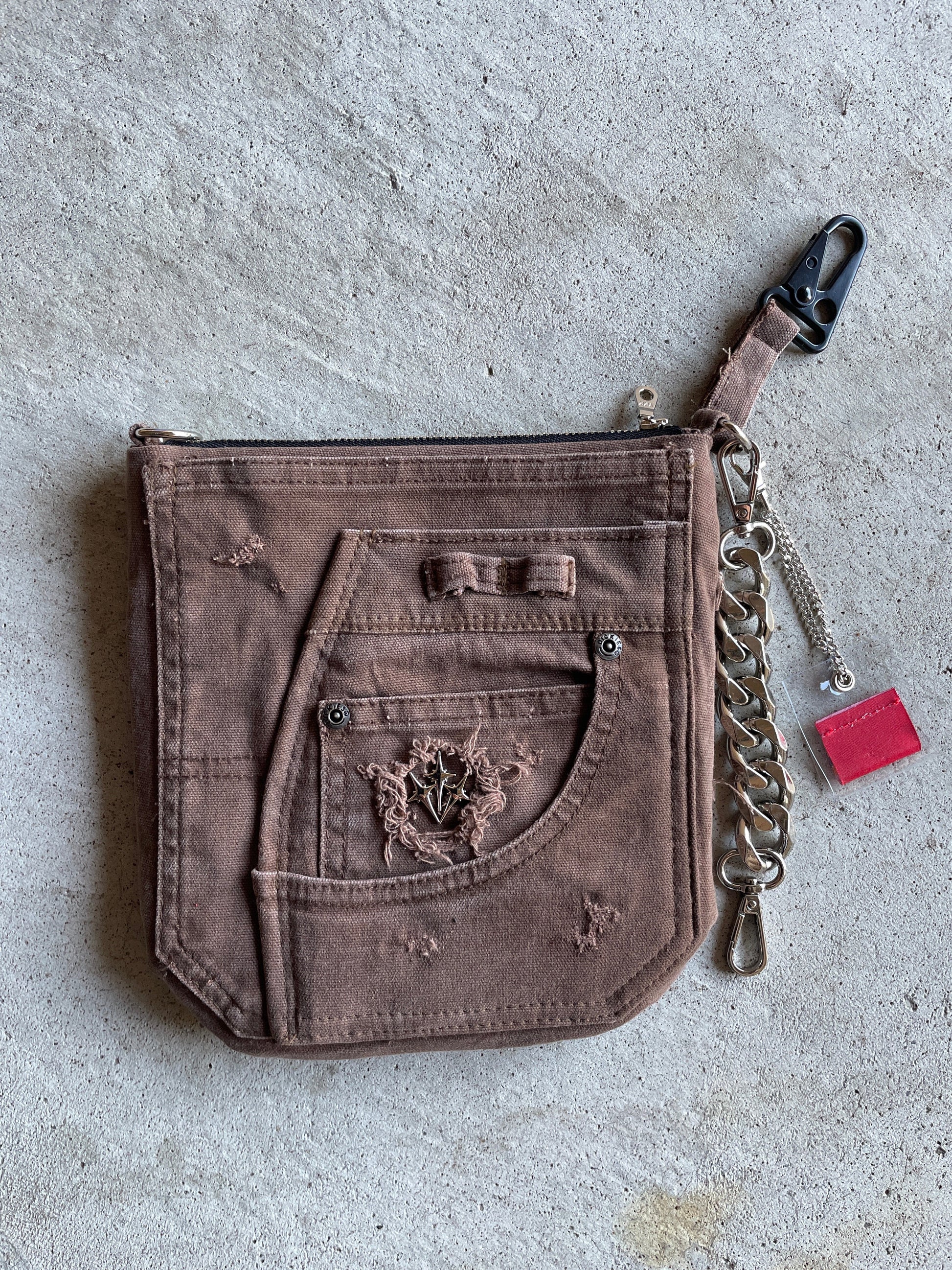 DICKIES CARABINER POCKET BAG - Visions of Humanity