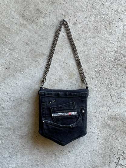 DIESEL POCKET SHOULDER BAG - Visions of Humanity