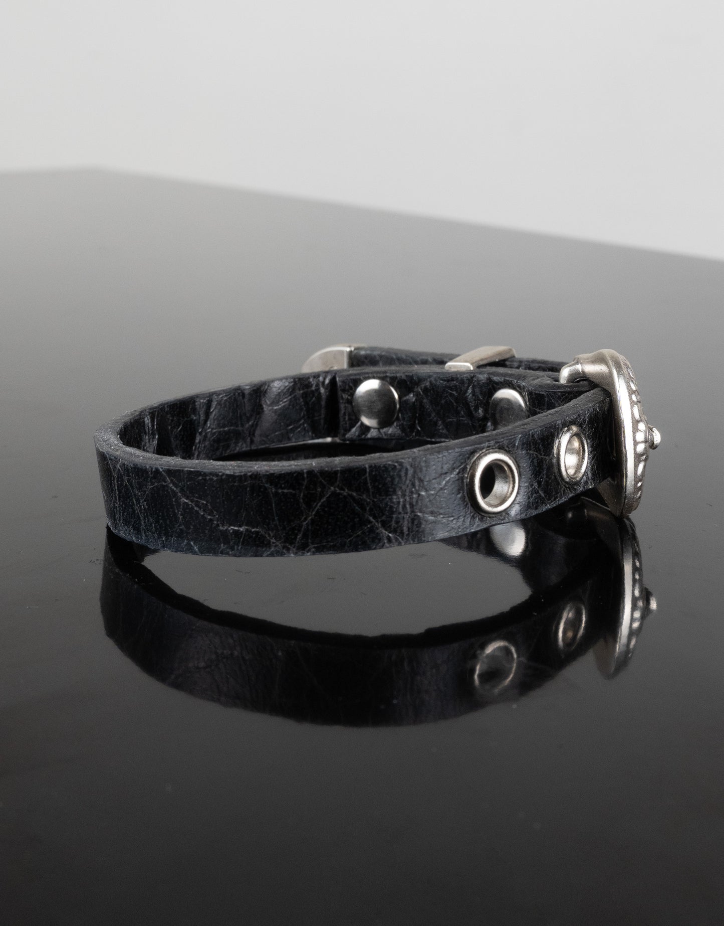 "DISTRESSED BLACK" Belt Bracelet