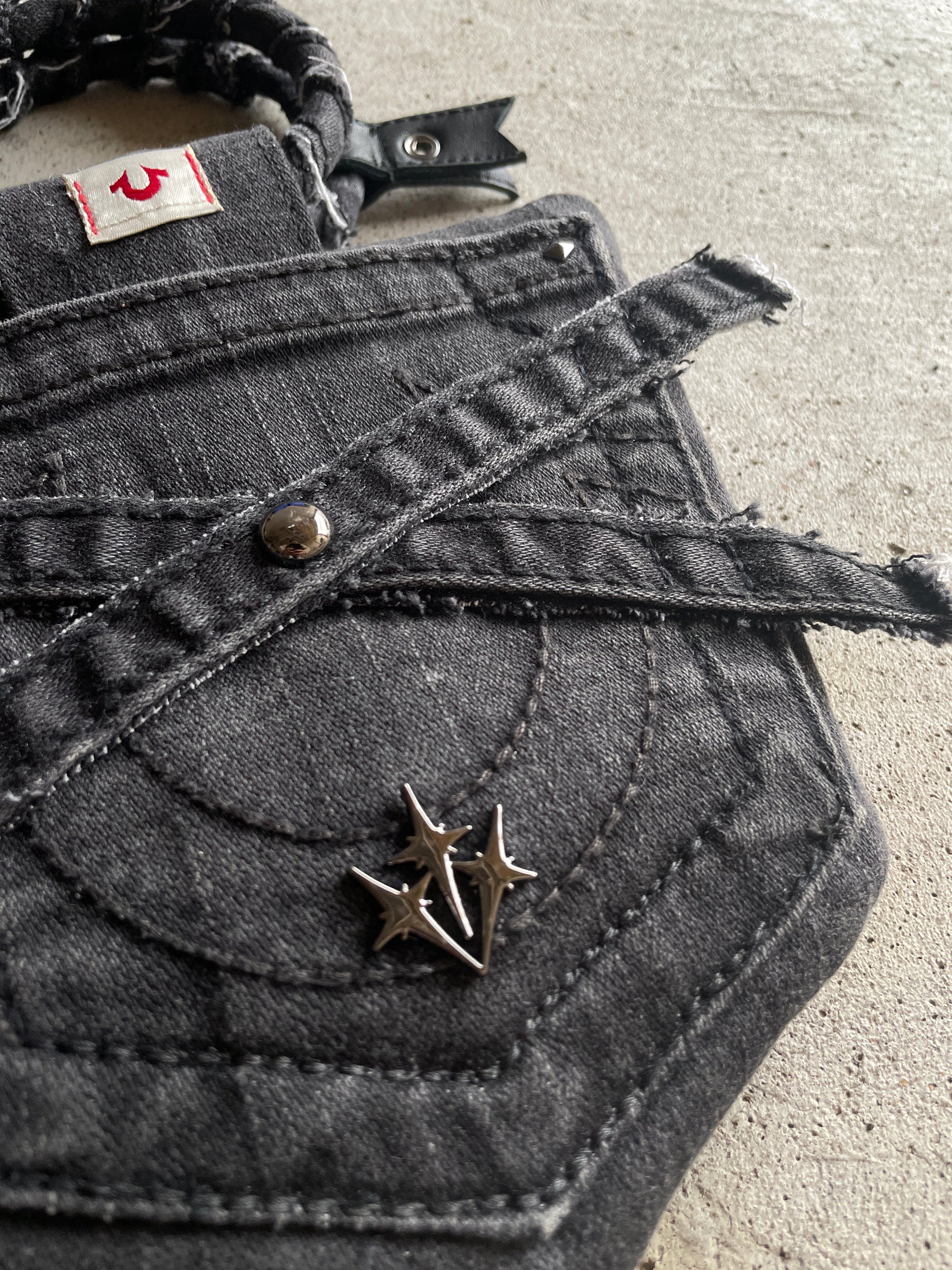 TRUE RELIGION POCKET HANDBAG - Visions of Humanity
