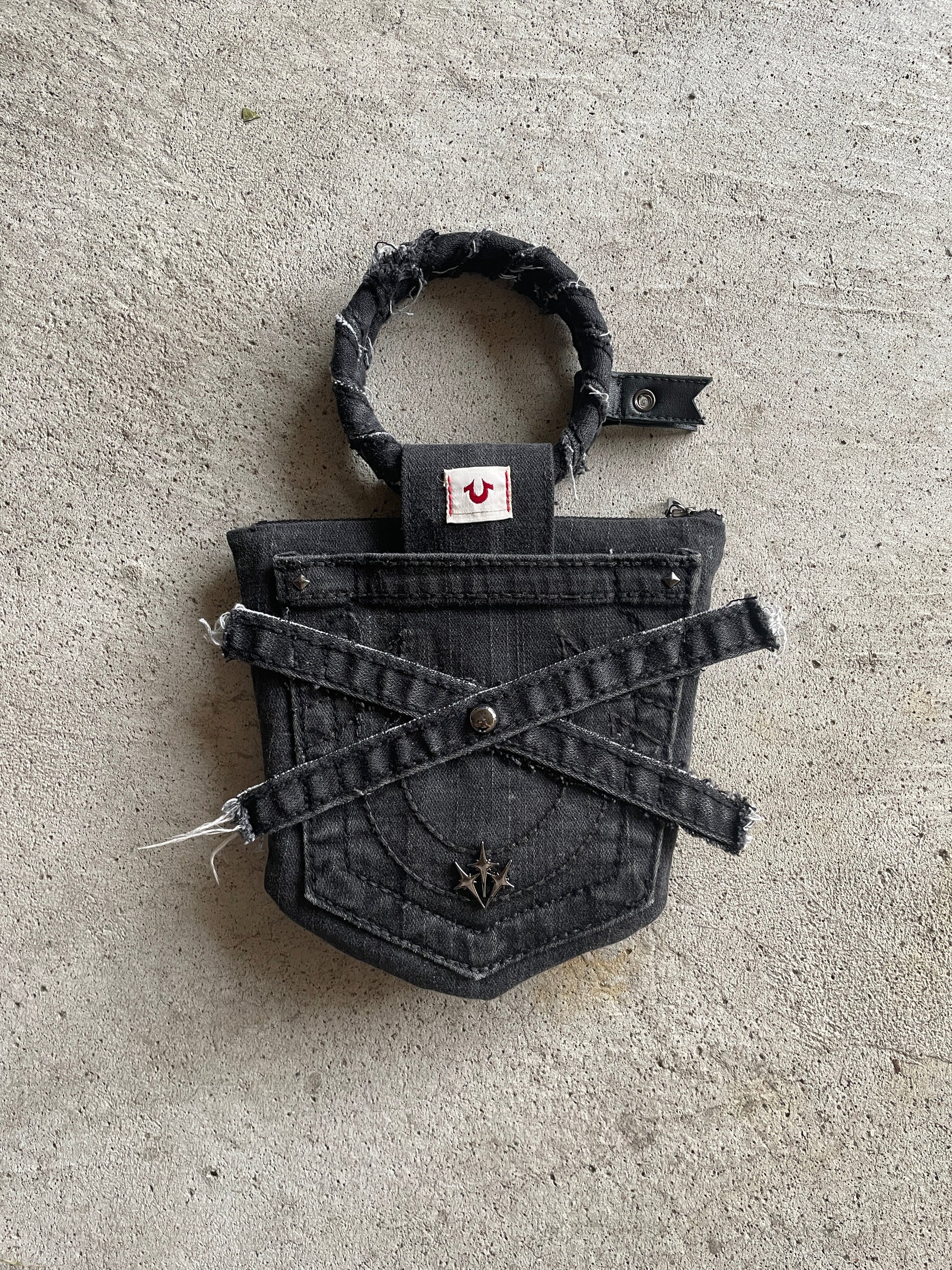 TRUE RELIGION POCKET HANDBAG - Visions of Humanity